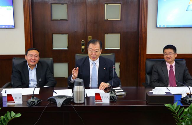 張學(xué)武董事長(zhǎng)會(huì)見(jiàn)云南省政府副省長(zhǎng)陳舜一行01_副本.jpg