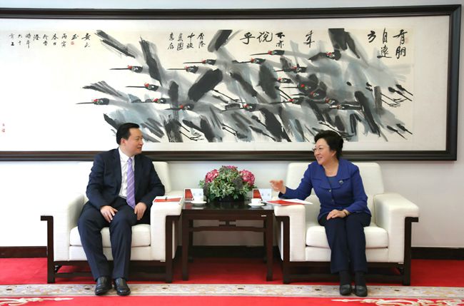 姜巖總經(jīng)理會(huì)見(jiàn)四川省樂(lè)山市市長(zhǎng)張彤一行（圖）