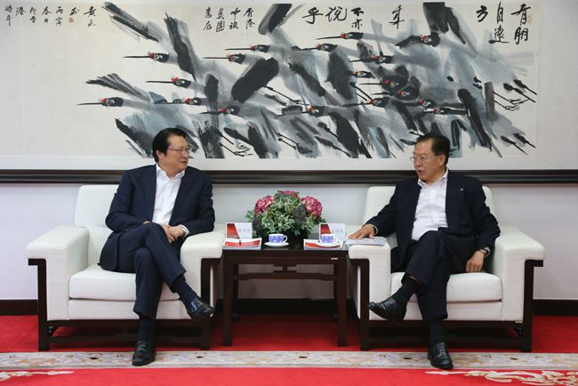 中船重工集團(tuán)胡問(wèn)鳴董事長(zhǎng)到訪集團(tuán)（圖）