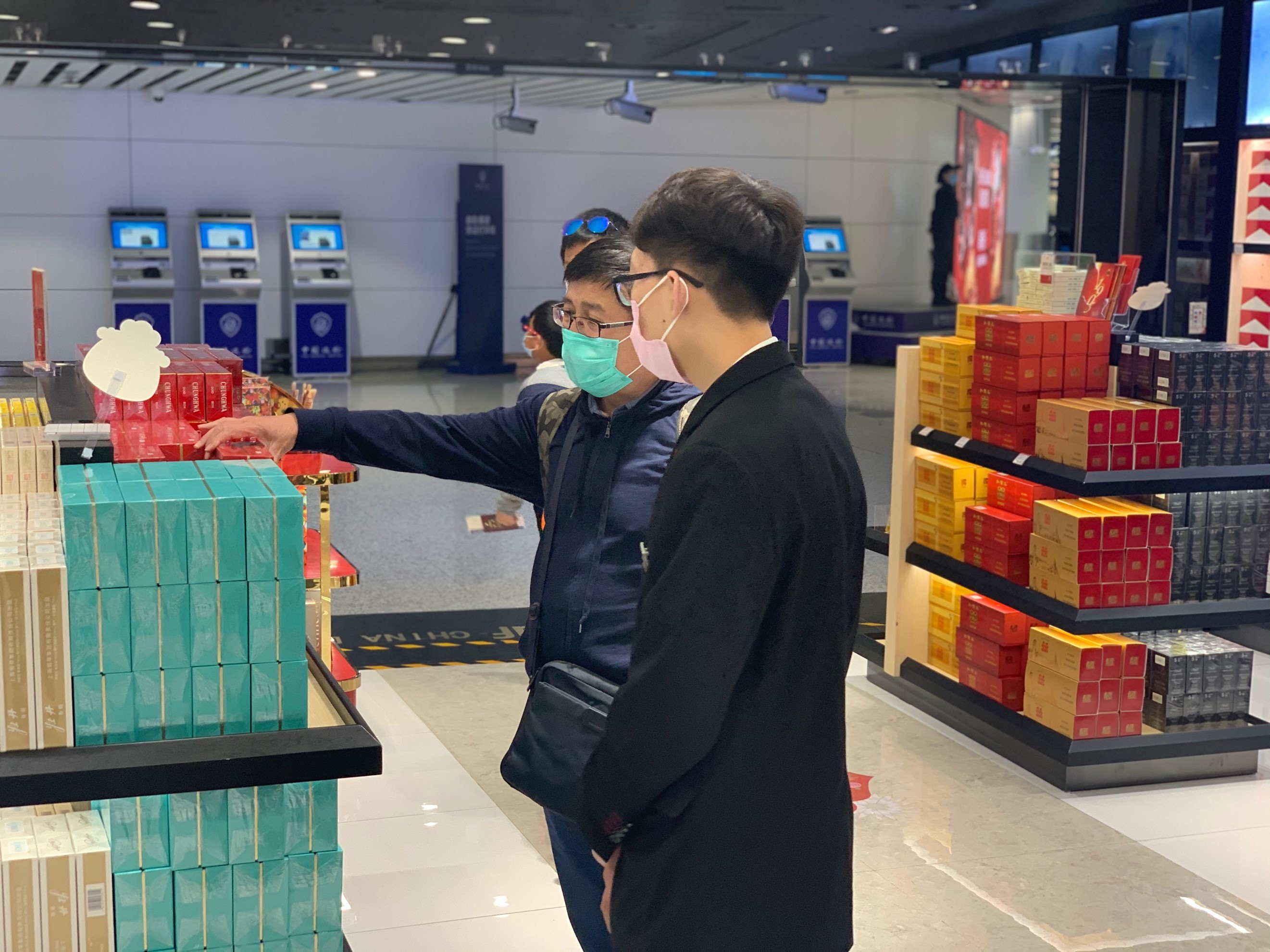 【中國免稅人在行動?黨員先鋒篇】之二： 不忘初心，凝心聚力——中免黨員抗擊疫情，發(fā)揮黨員先鋒模范作用